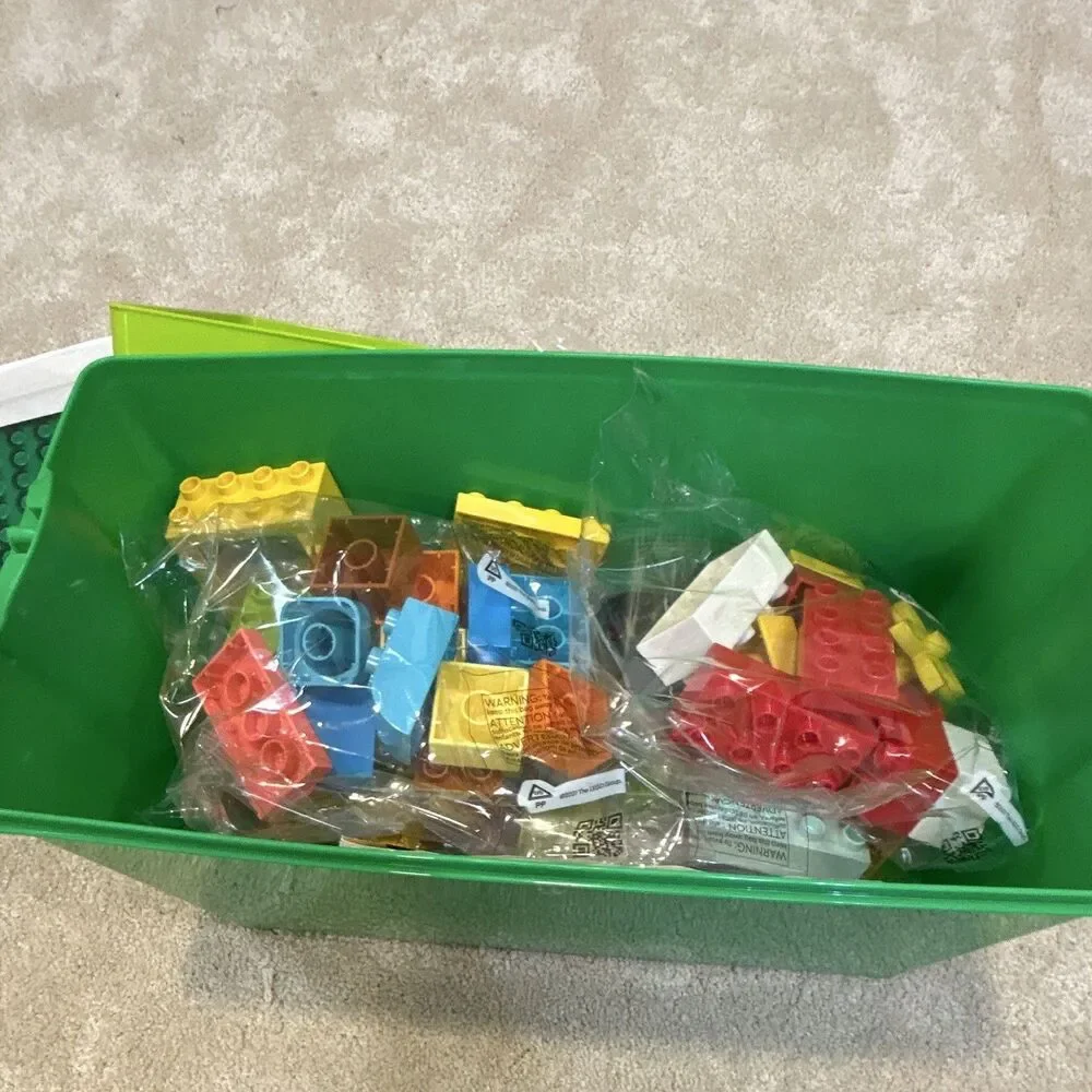 LEGO DUPLO classic storage box unused w/ blocks and building plate